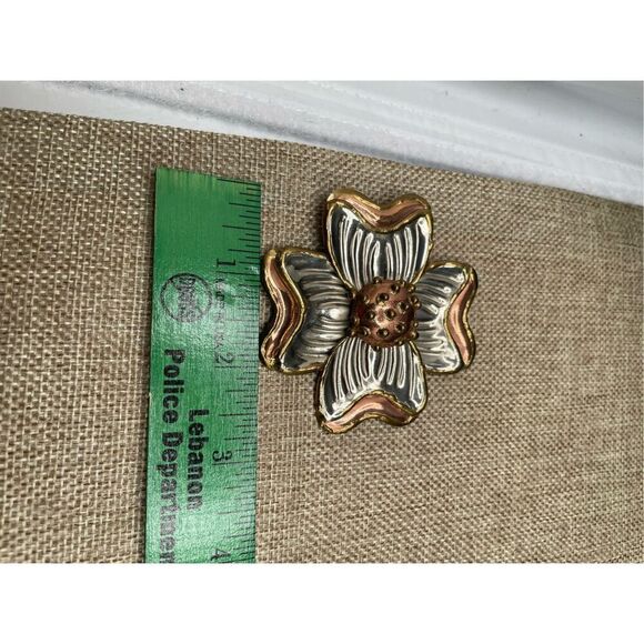 Vintage Dogwood Flower Broach Has Bail and Pin Gold Tone, Silver and Copper Retr - Picture 6 of 8